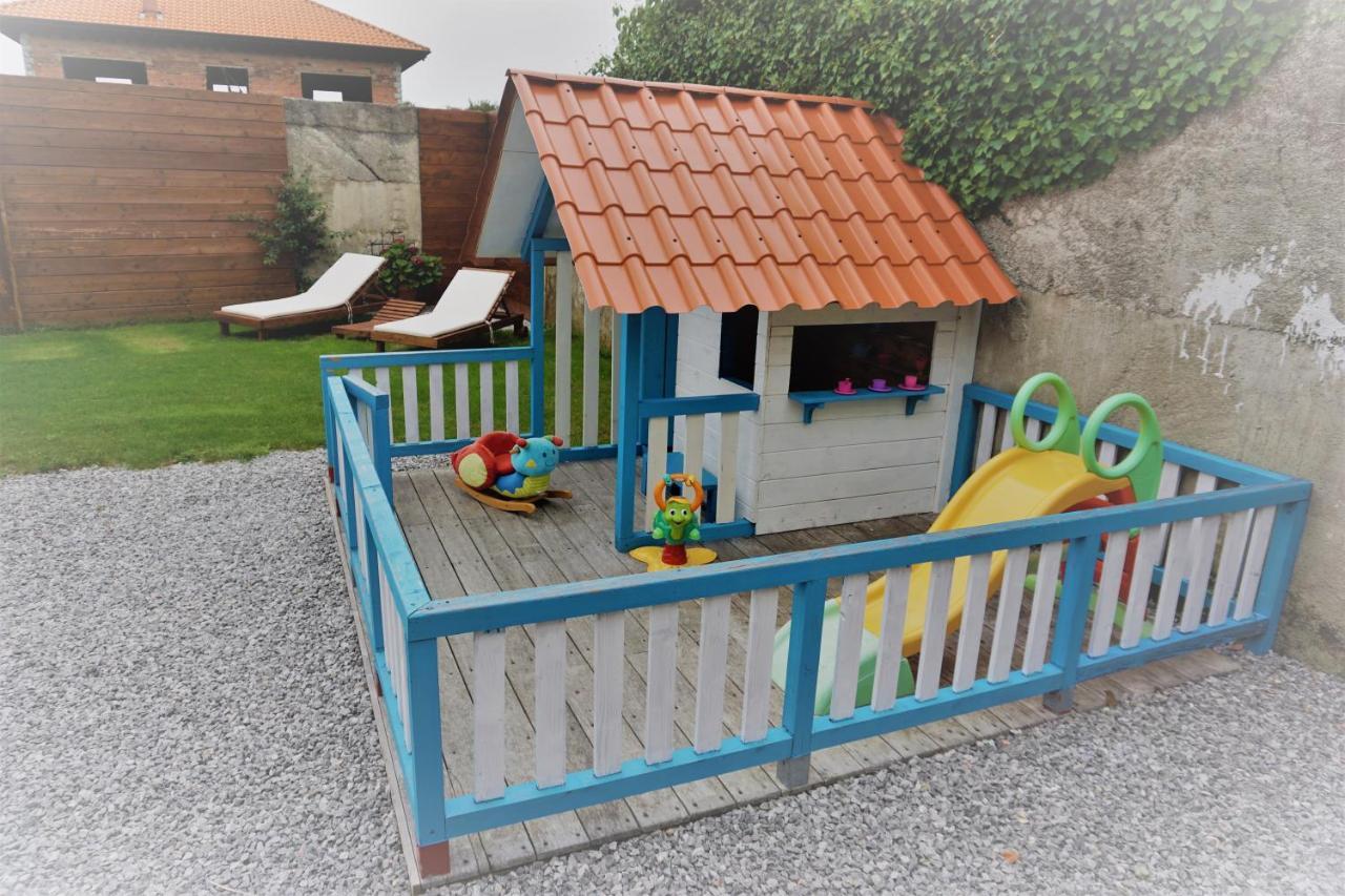 Apartamentos La Playina Llanes Eksteriør bilde