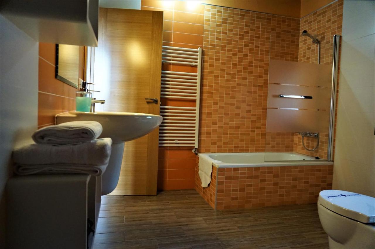Apartamentos La Playina Llanes Eksteriør bilde